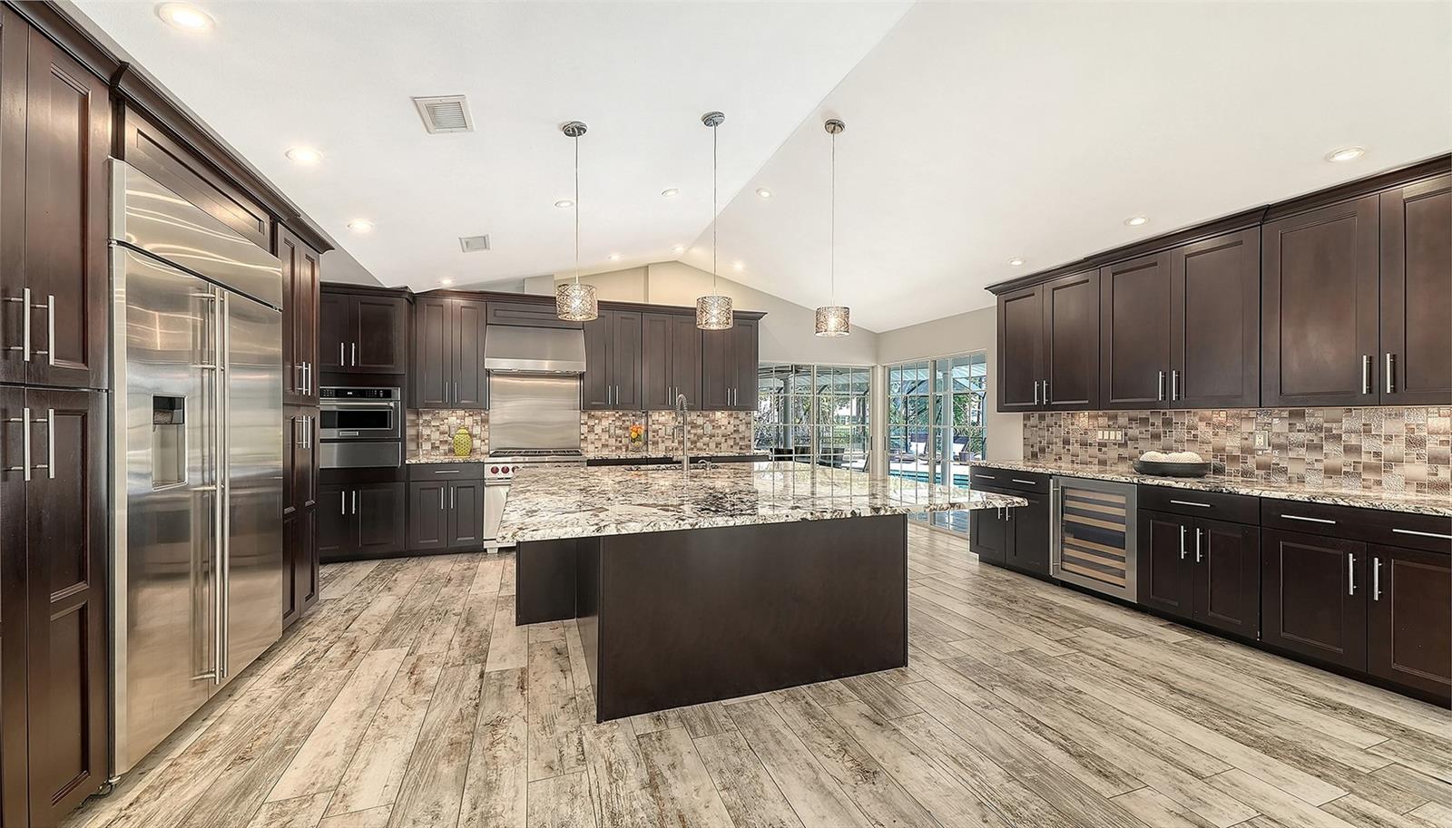 BROADMOOR PINES - Residential