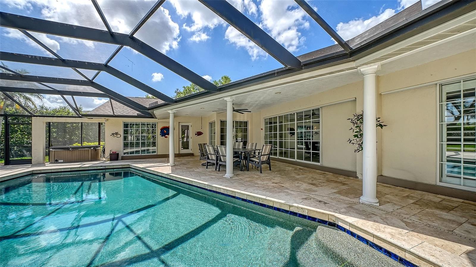 BROADMOOR PINES - Residential