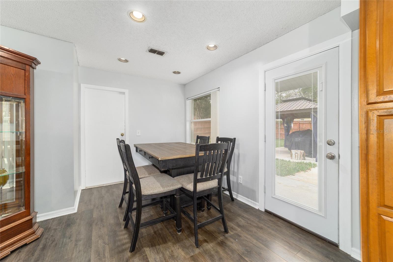 EASTSIDE ESTATE - Residential