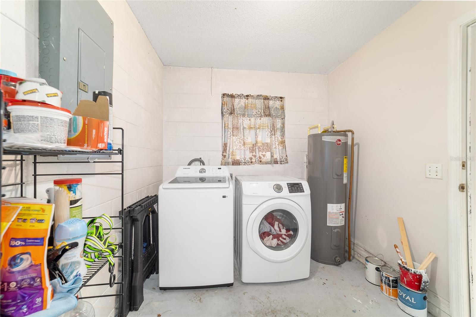 EASTSIDE ESTATE - Residential