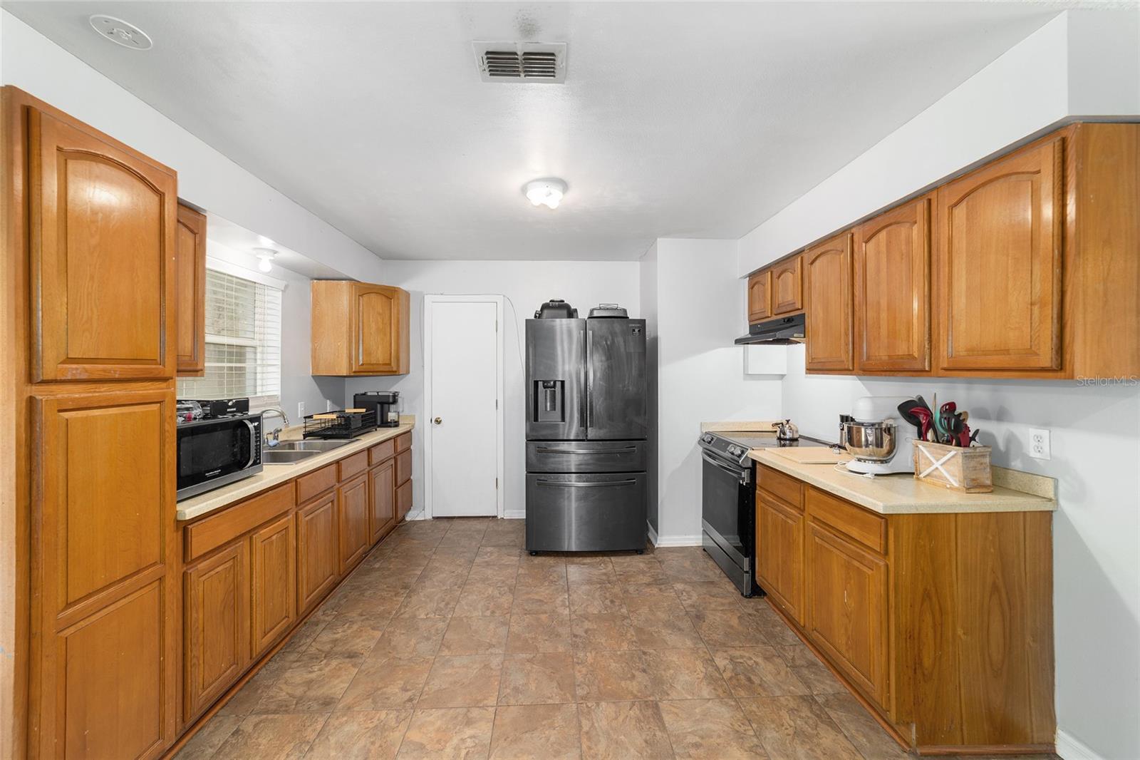 EASTSIDE ESTATE - Residential