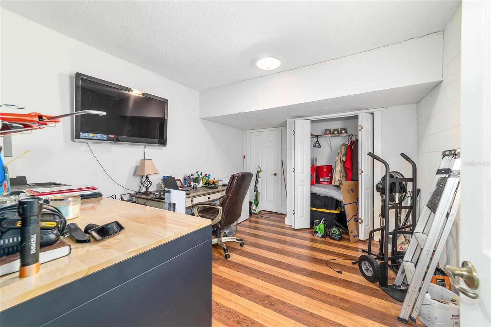 EASTSIDE ESTATE - Residential