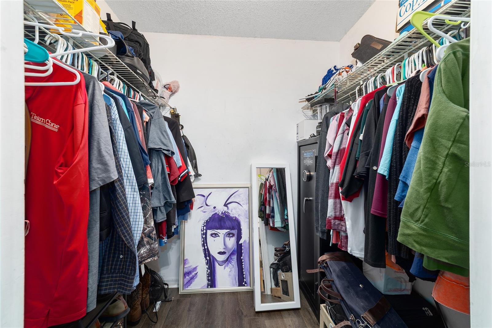 EASTSIDE ESTATE - Residential