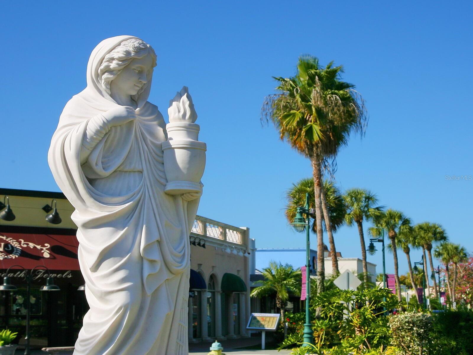 SLEEPY LAGOON - Land