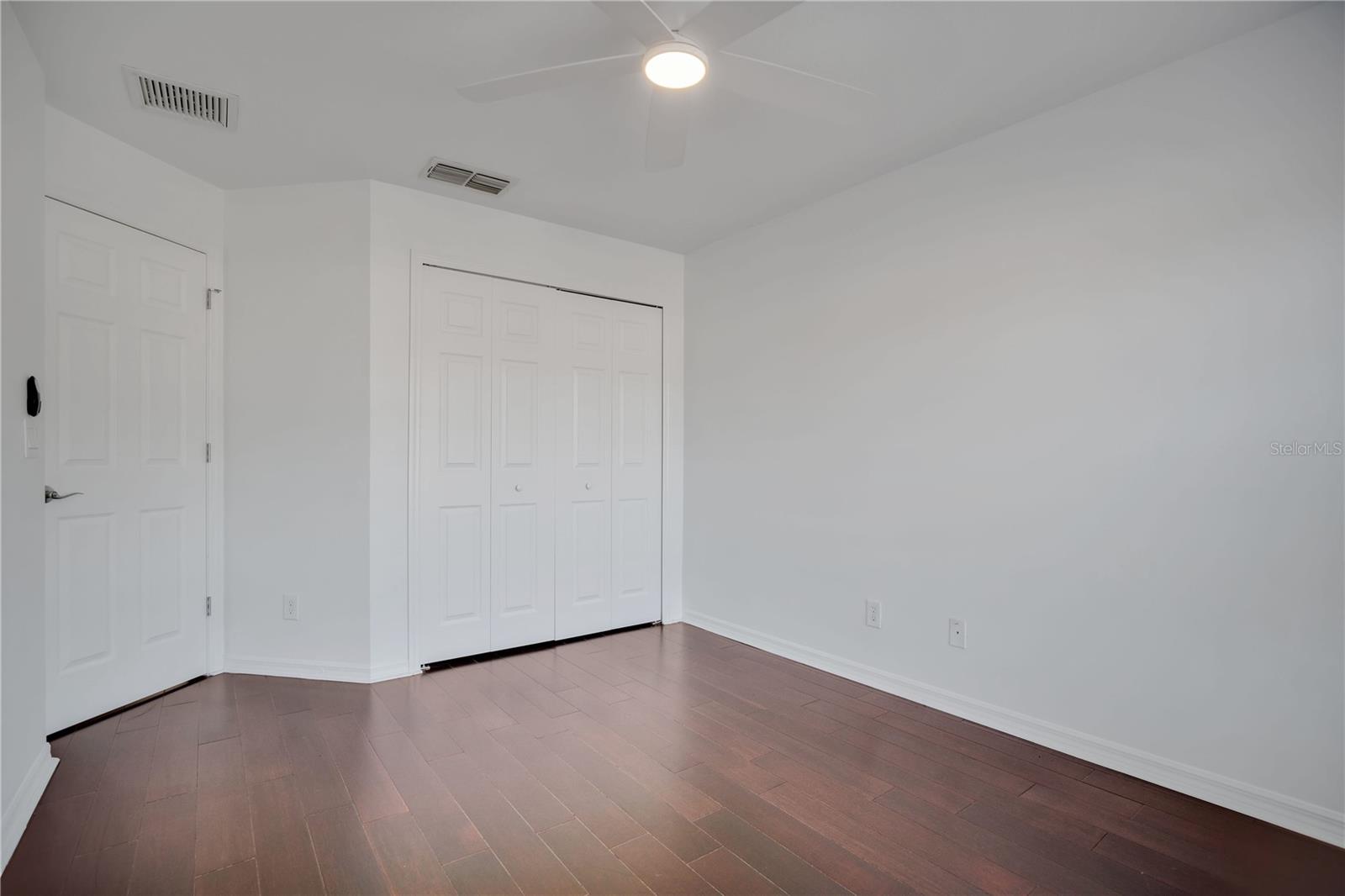 HARBOR WINDS - Residential Lease