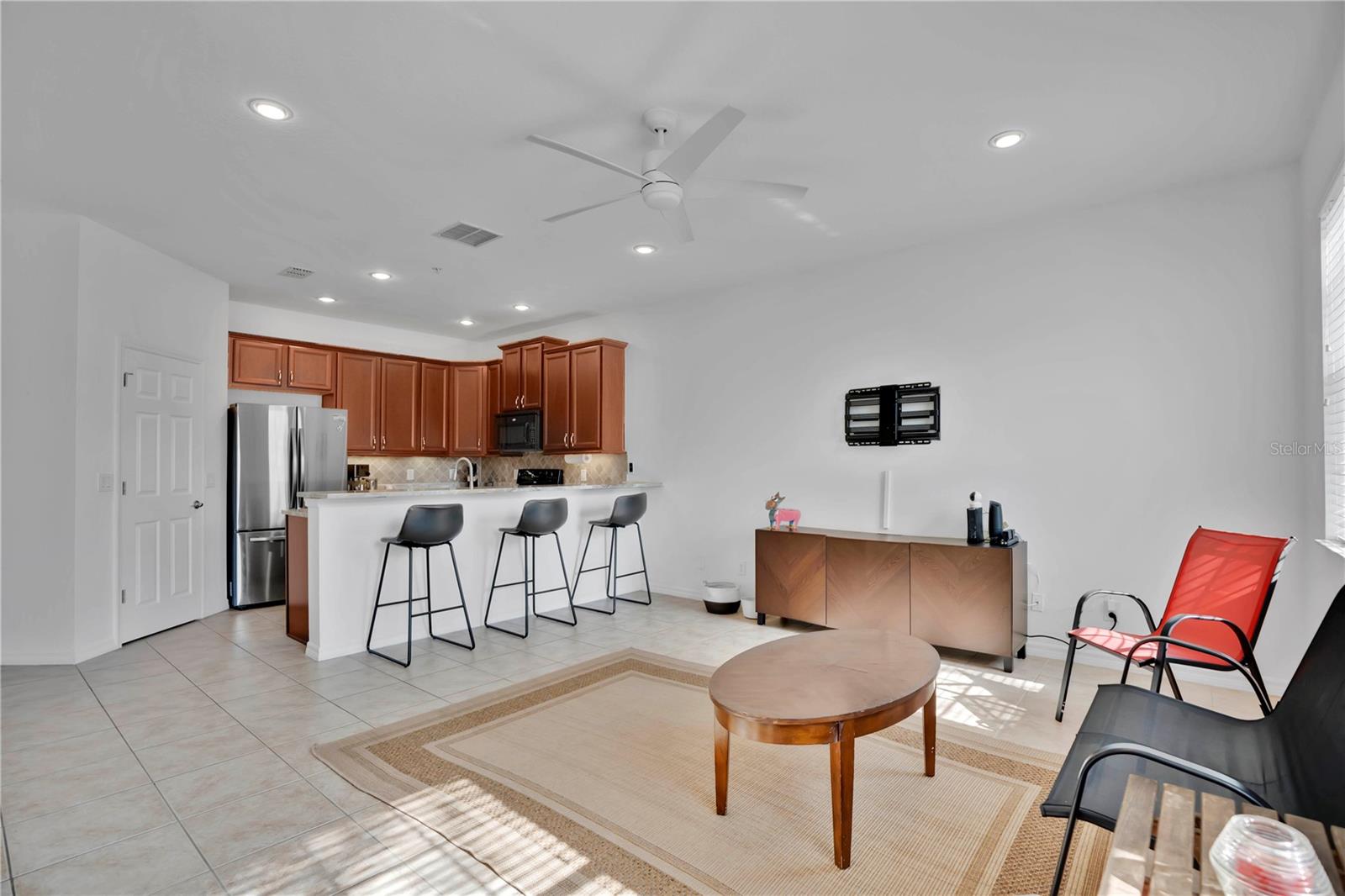 HARBOR WINDS - Residential Lease