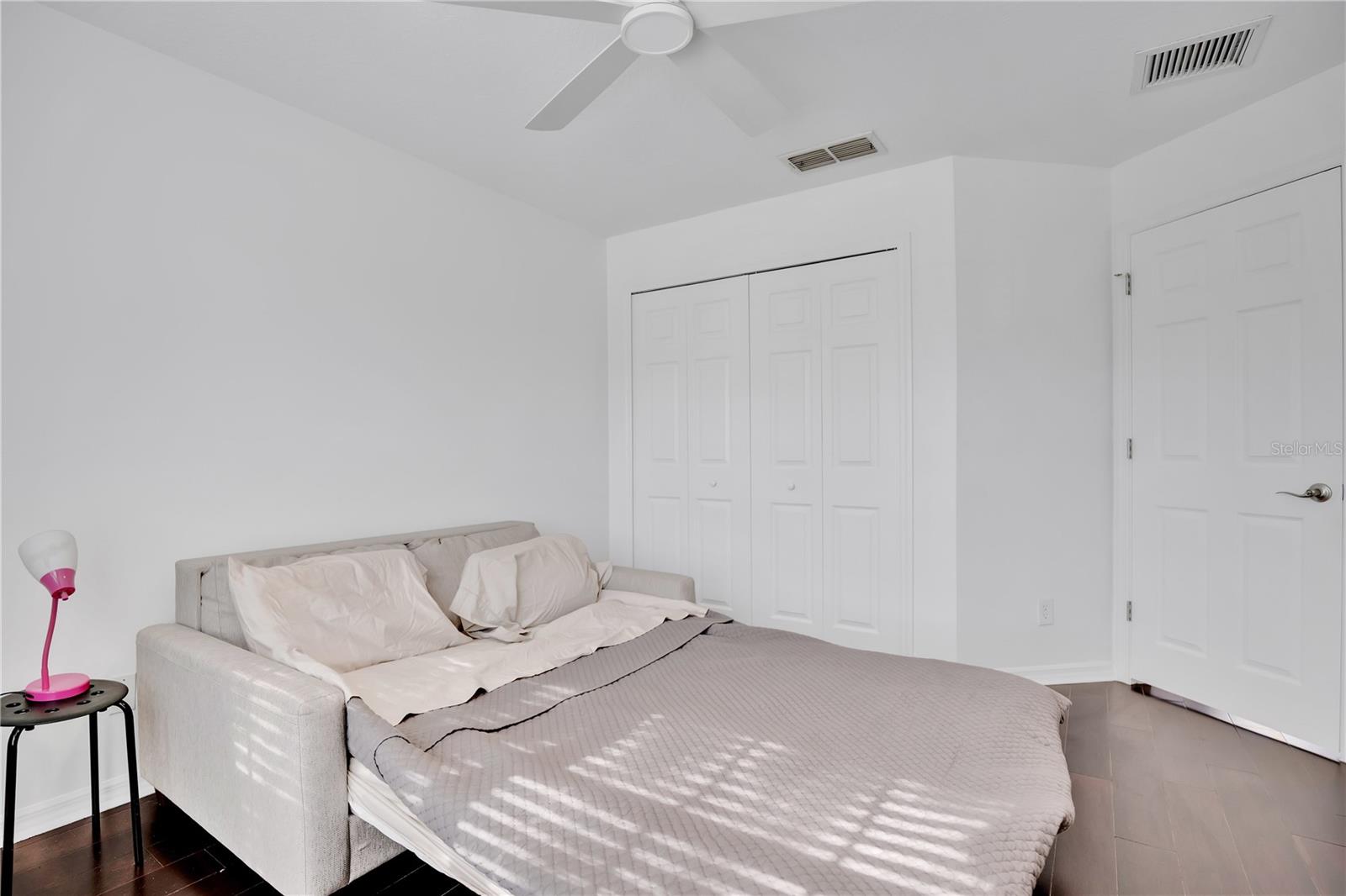 HARBOR WINDS - Residential Lease