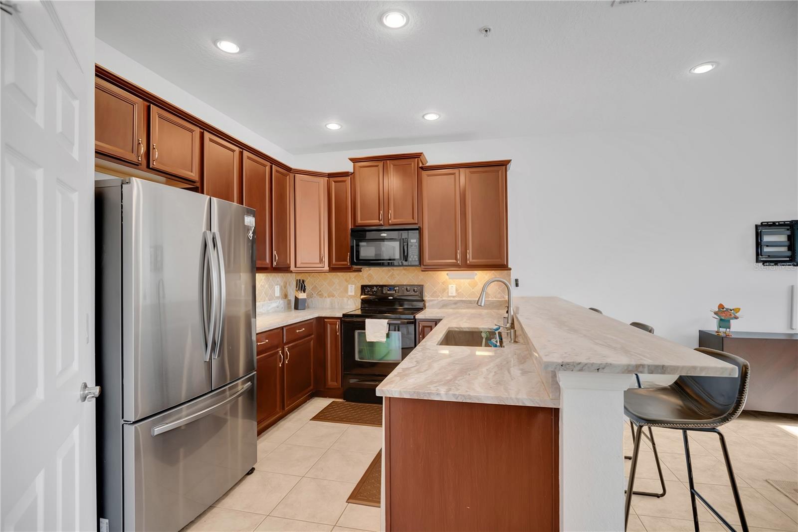 HARBOR WINDS - Residential Lease