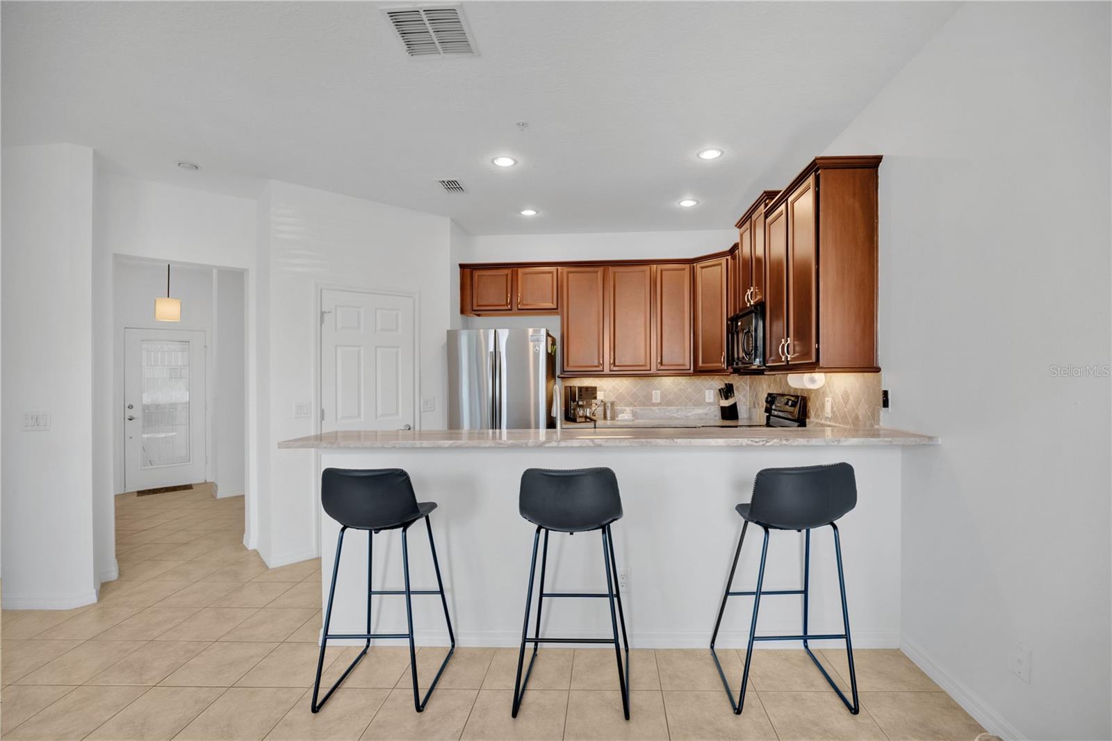 HARBOR WINDS - Residential Lease