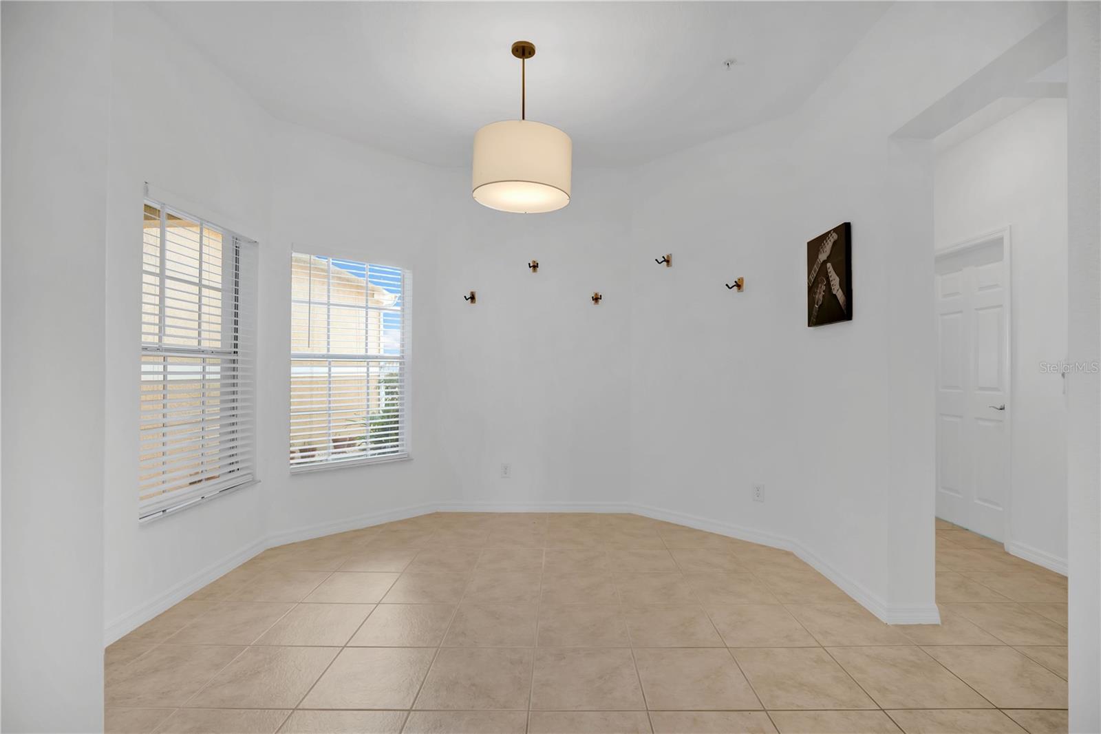 HARBOR WINDS - Residential Lease