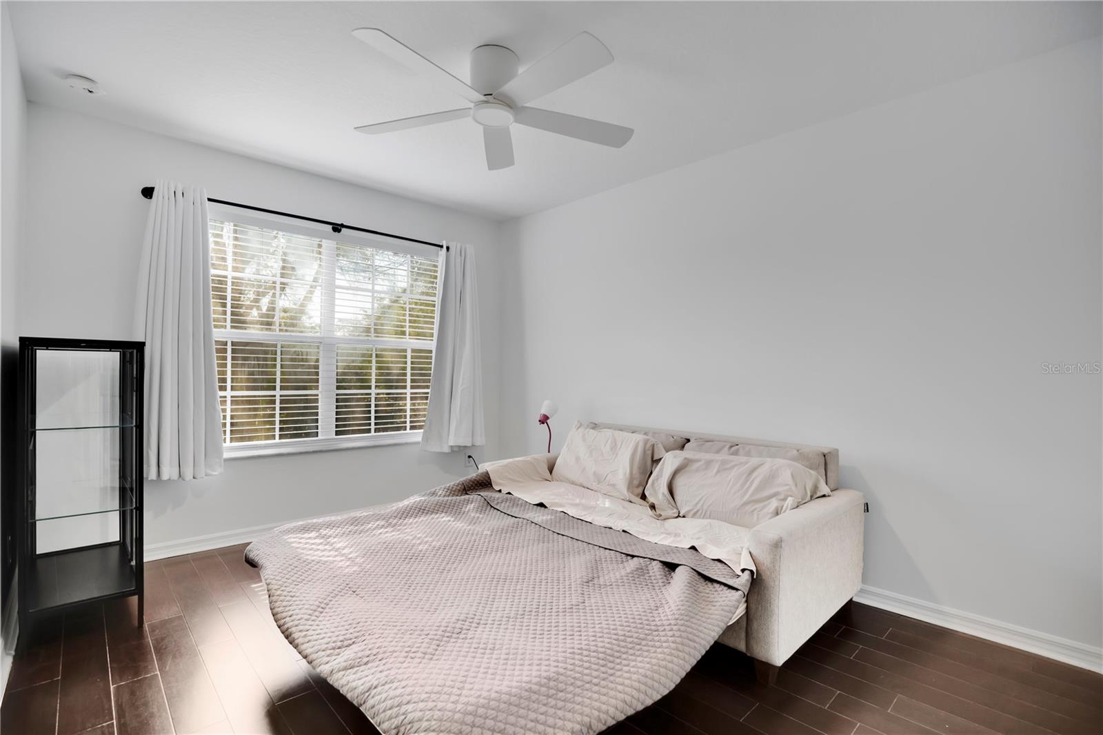 HARBOR WINDS - Residential Lease