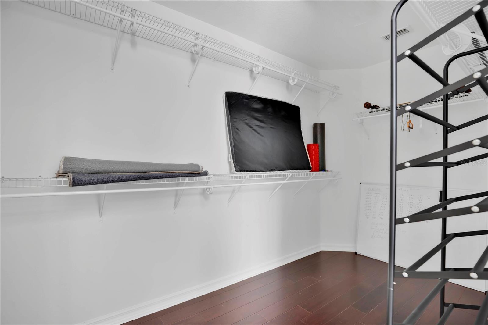 HARBOR WINDS - Residential Lease