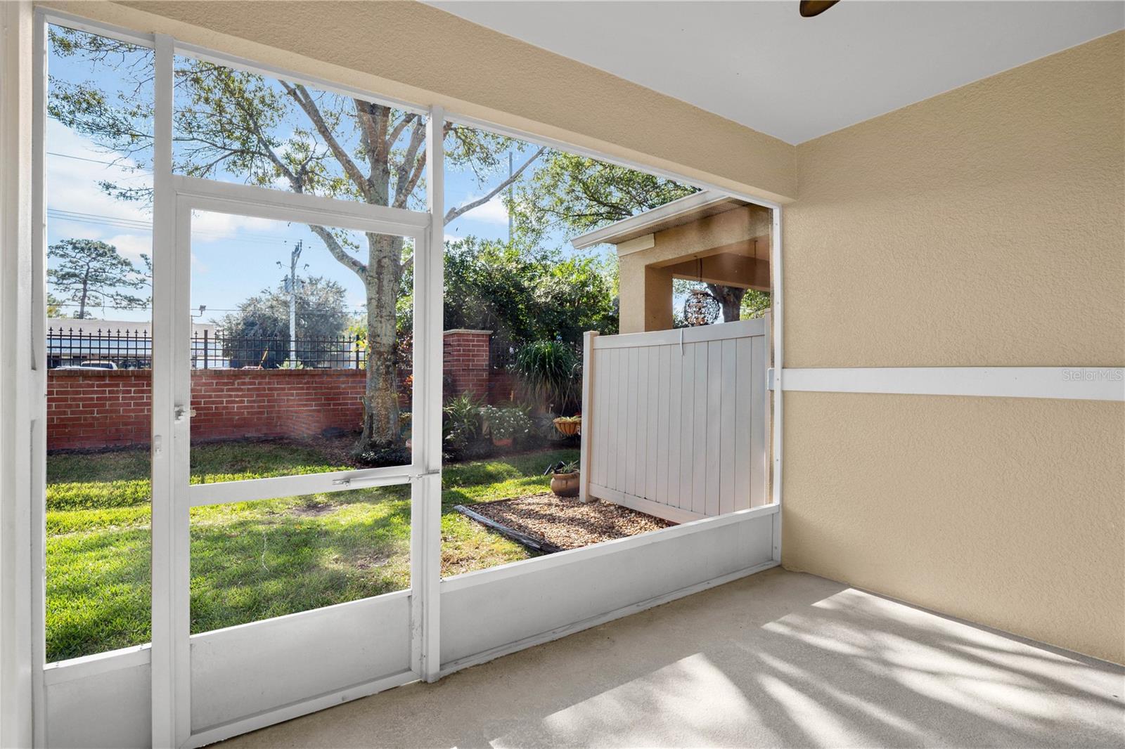 HARBOR WINDS - Residential Lease