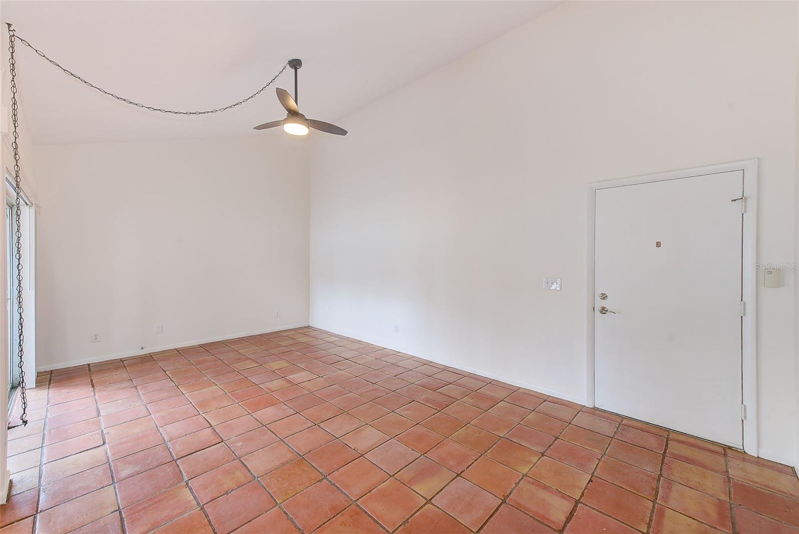 2579 FOREST RUN COURT