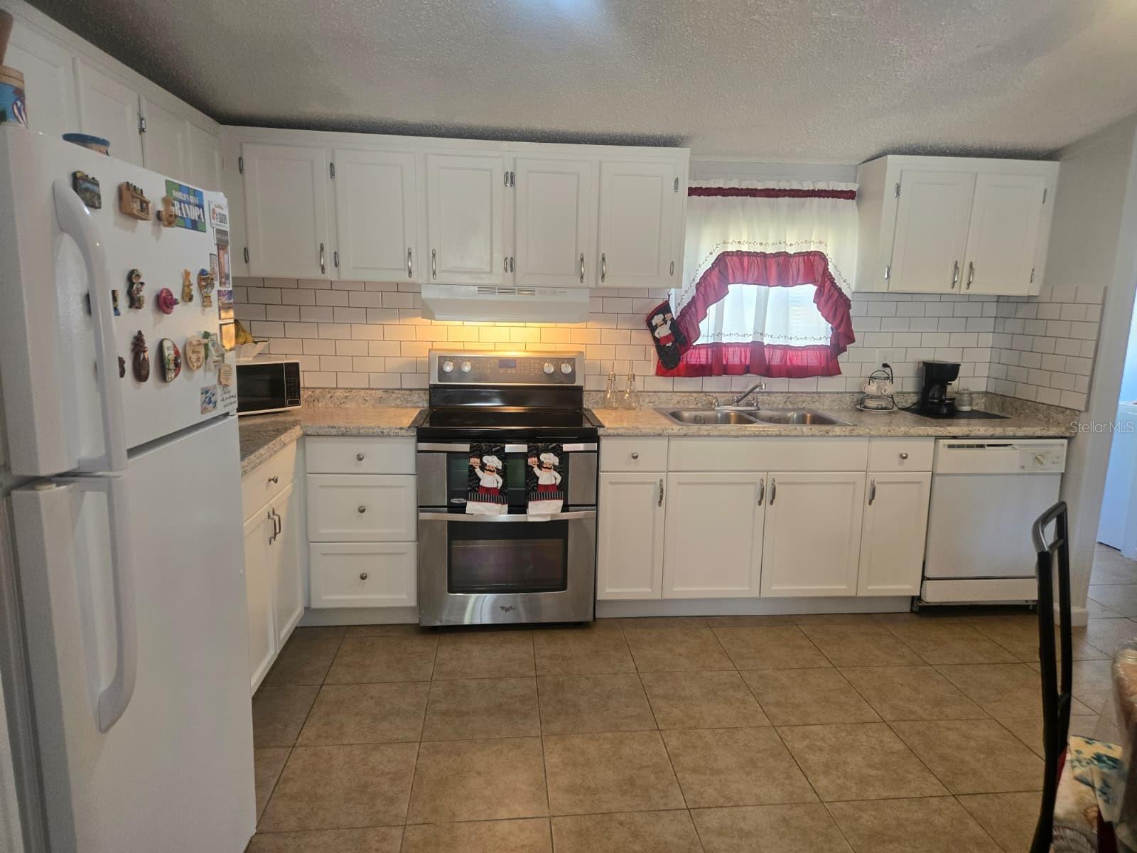 ANGUS VALLEY - Residential