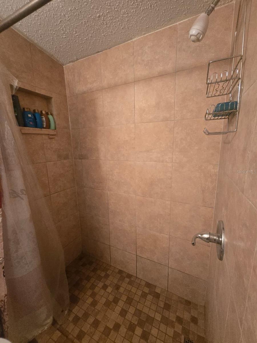 ANGUS VALLEY - Residential