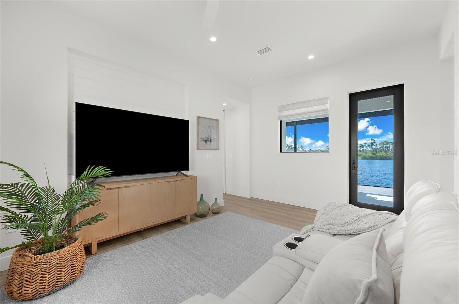 ROTONDA SANDS - Residential