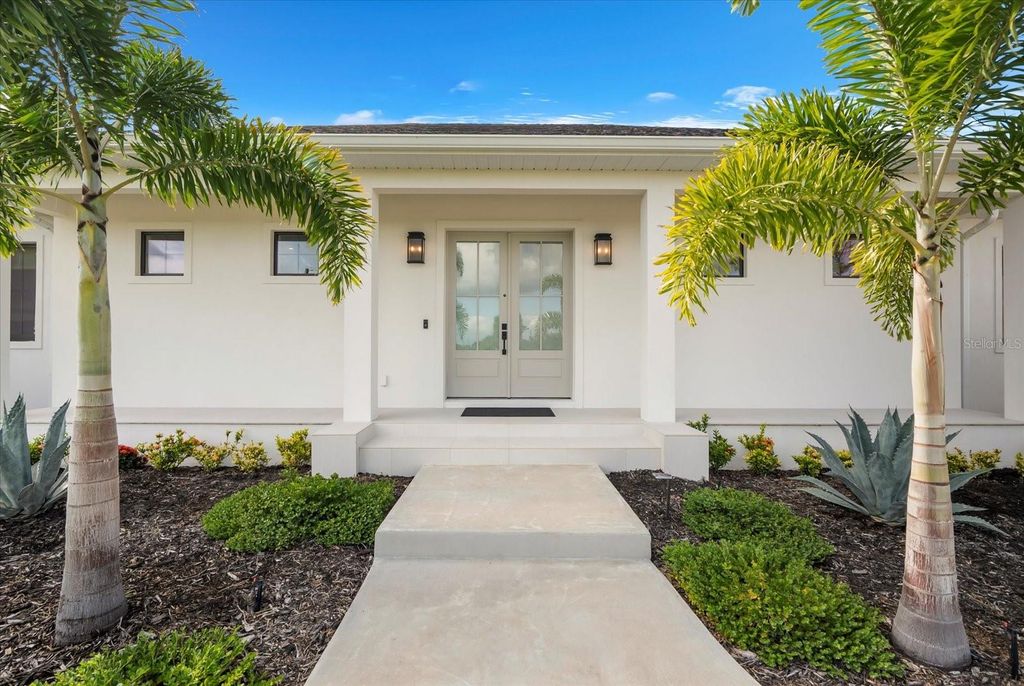 Photo of 6 Beam Ct, Placida, FL 33946 (MLS # D6144611)