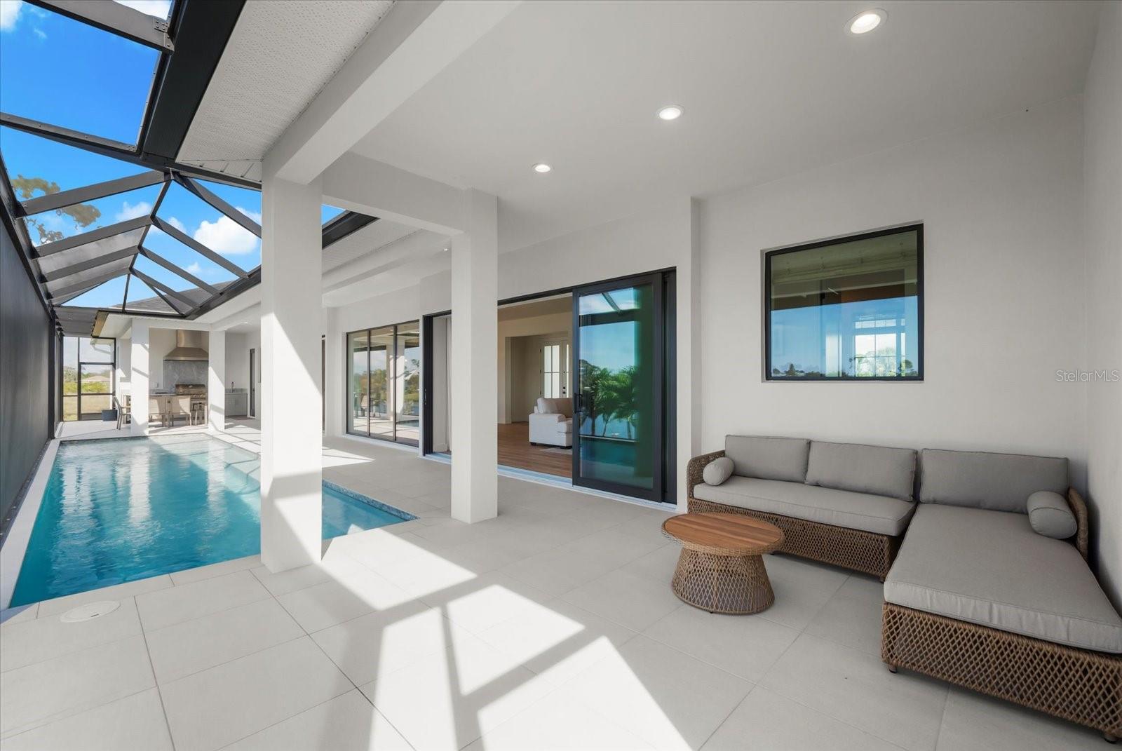 ROTONDA SANDS - Residential