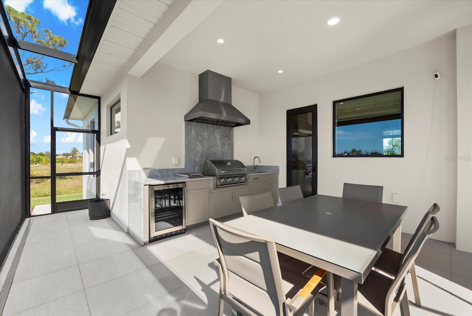 ROTONDA SANDS - Residential