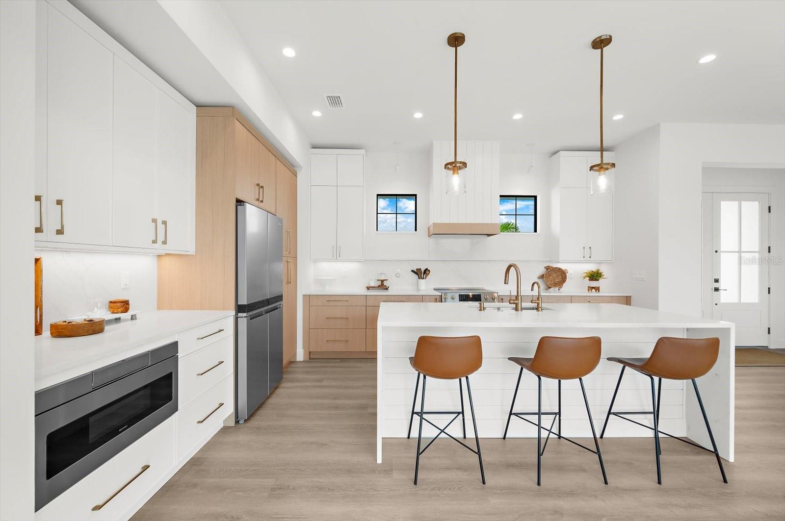 ROTONDA SANDS - Residential