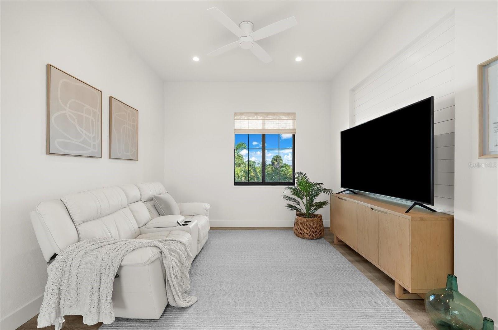 ROTONDA SANDS - Residential