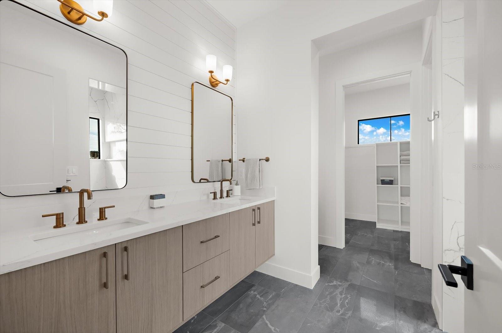 ROTONDA SANDS - Residential