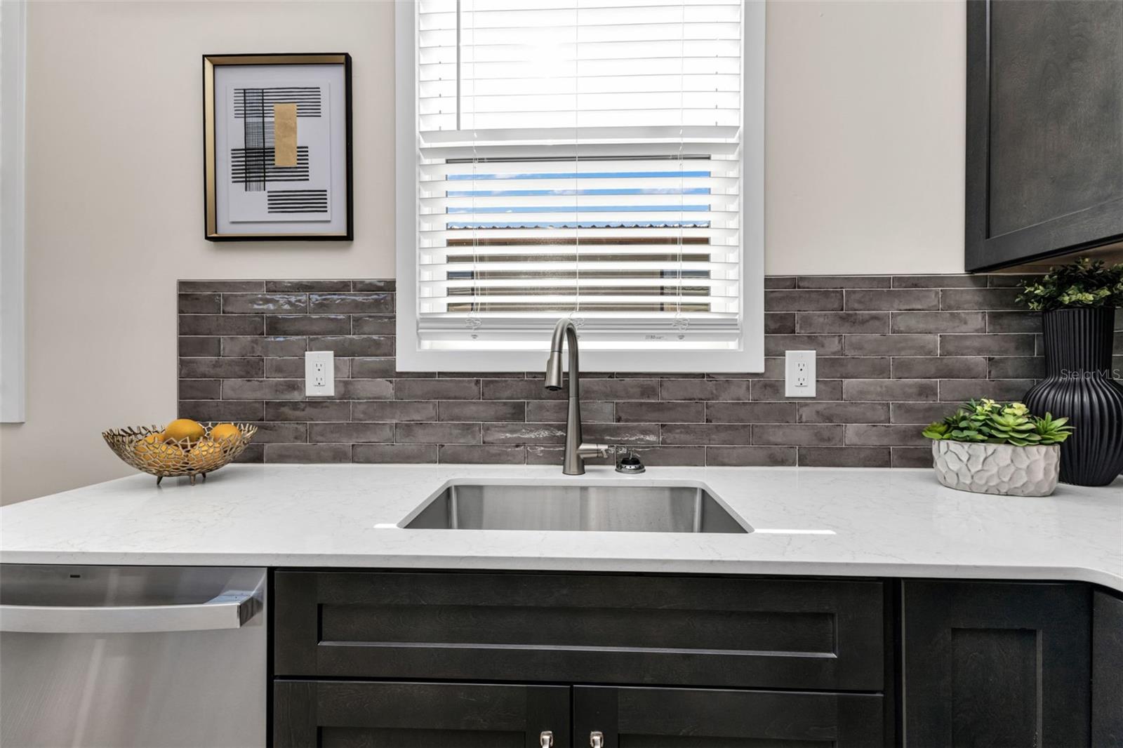 SOLANA COTTAGE RESORT - Residential