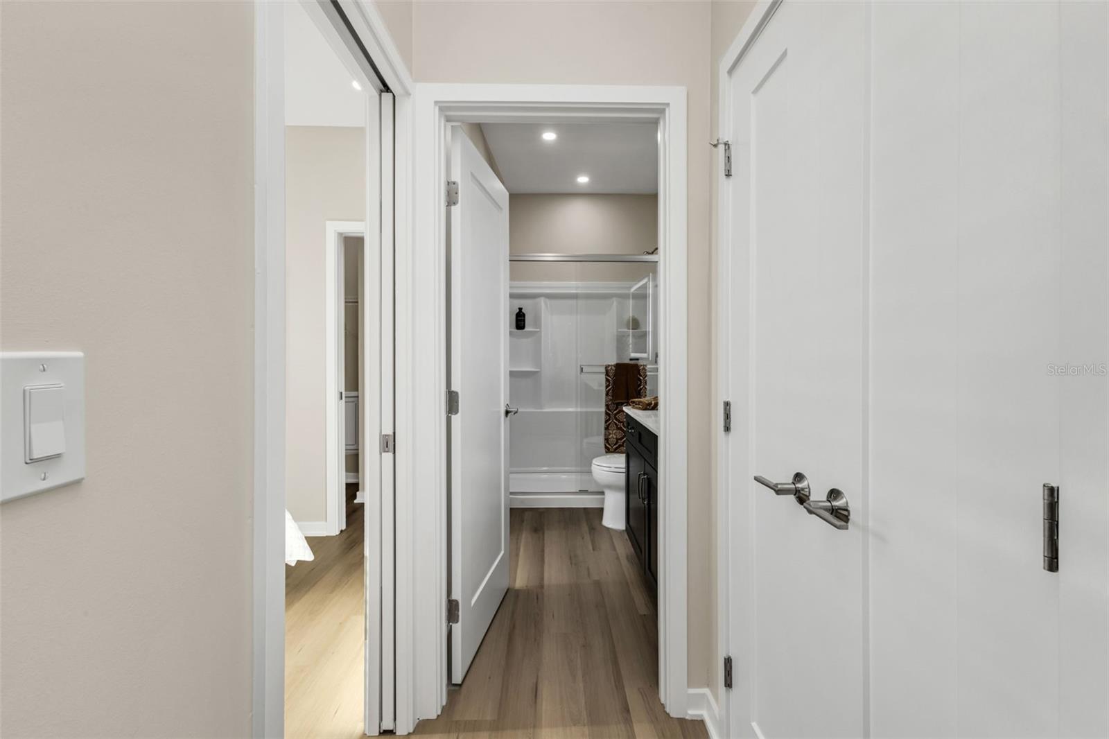 SOLANA COTTAGE RESORT - Residential