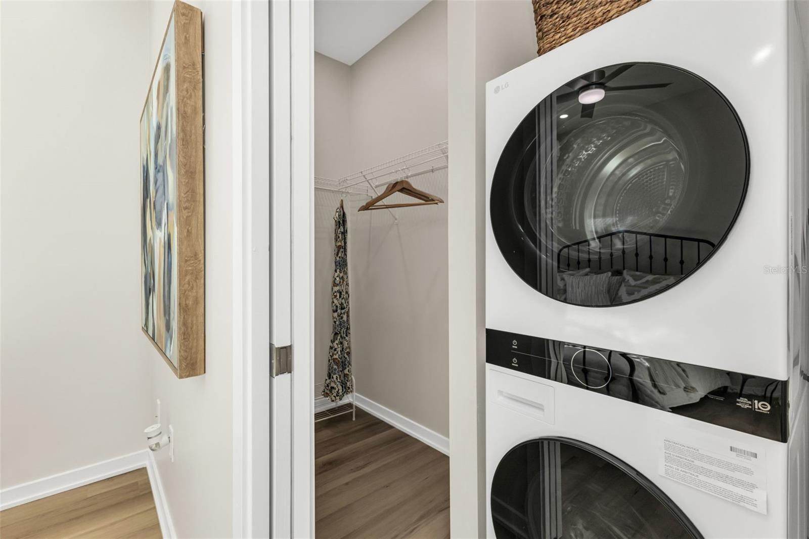 SOLANA COTTAGE RESORT - Residential