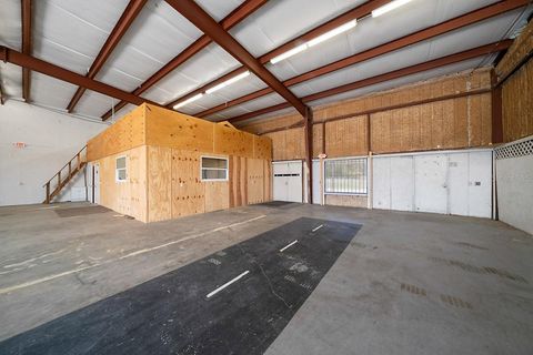 Tiny photo for 9732 SE Us Highway 441 Highway, Belleview, FL 34420 (MLS # OM709834)