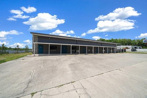 Tiny photo for 9732 SE Us Highway 441 Highway, Belleview, FL 34420 (MLS # OM709834)