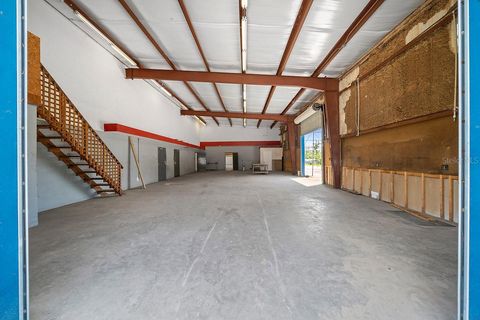 Tiny photo for 9732 SE Us Highway 441 Highway, Belleview, FL 34420 (MLS # OM709834)