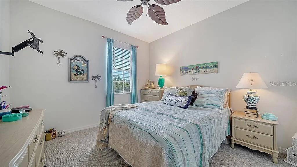 PALMER OAKS PH 1 & 2 - Residential Lease