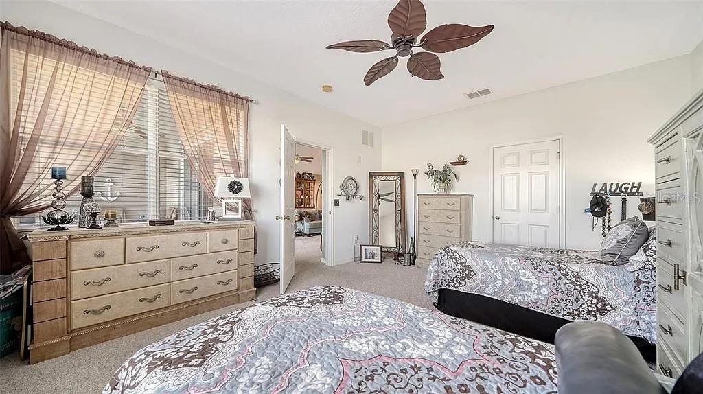 PALMER OAKS PH 1 & 2 - Residential Lease