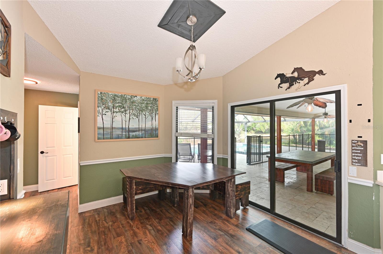 VINTAGE CREEK - Residential