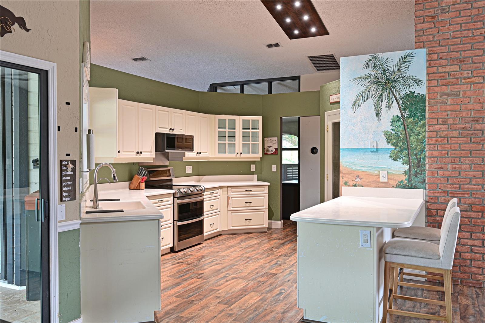 VINTAGE CREEK - Residential