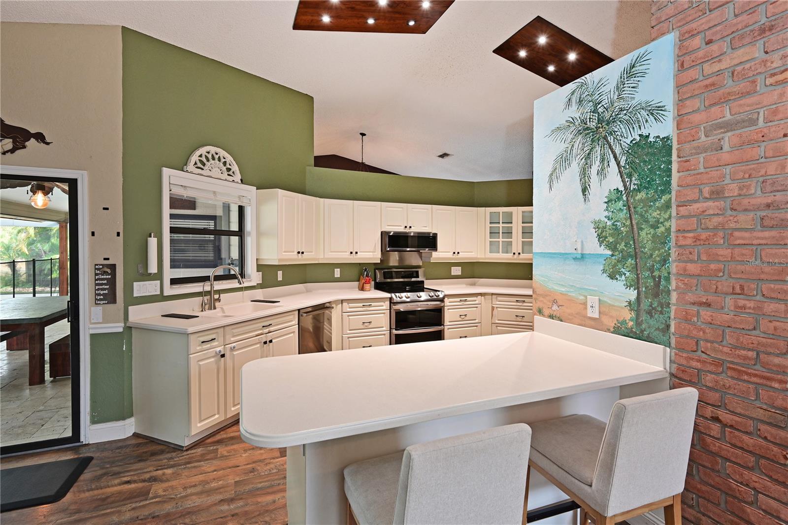 VINTAGE CREEK - Residential