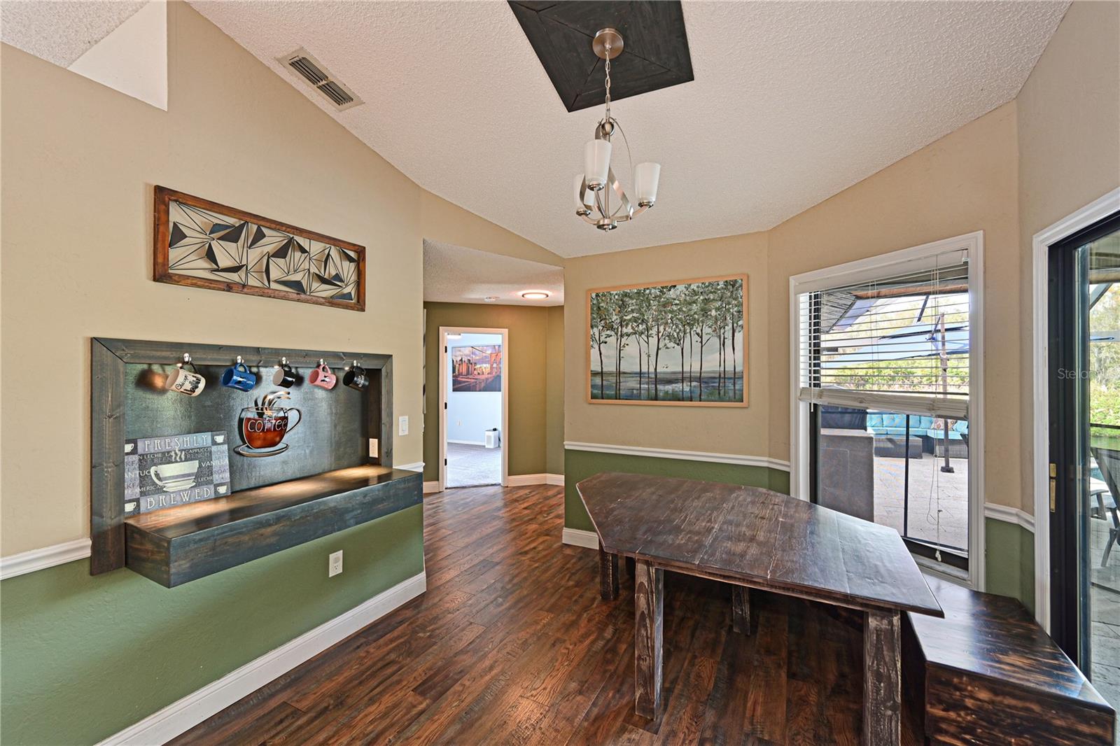 VINTAGE CREEK - Residential