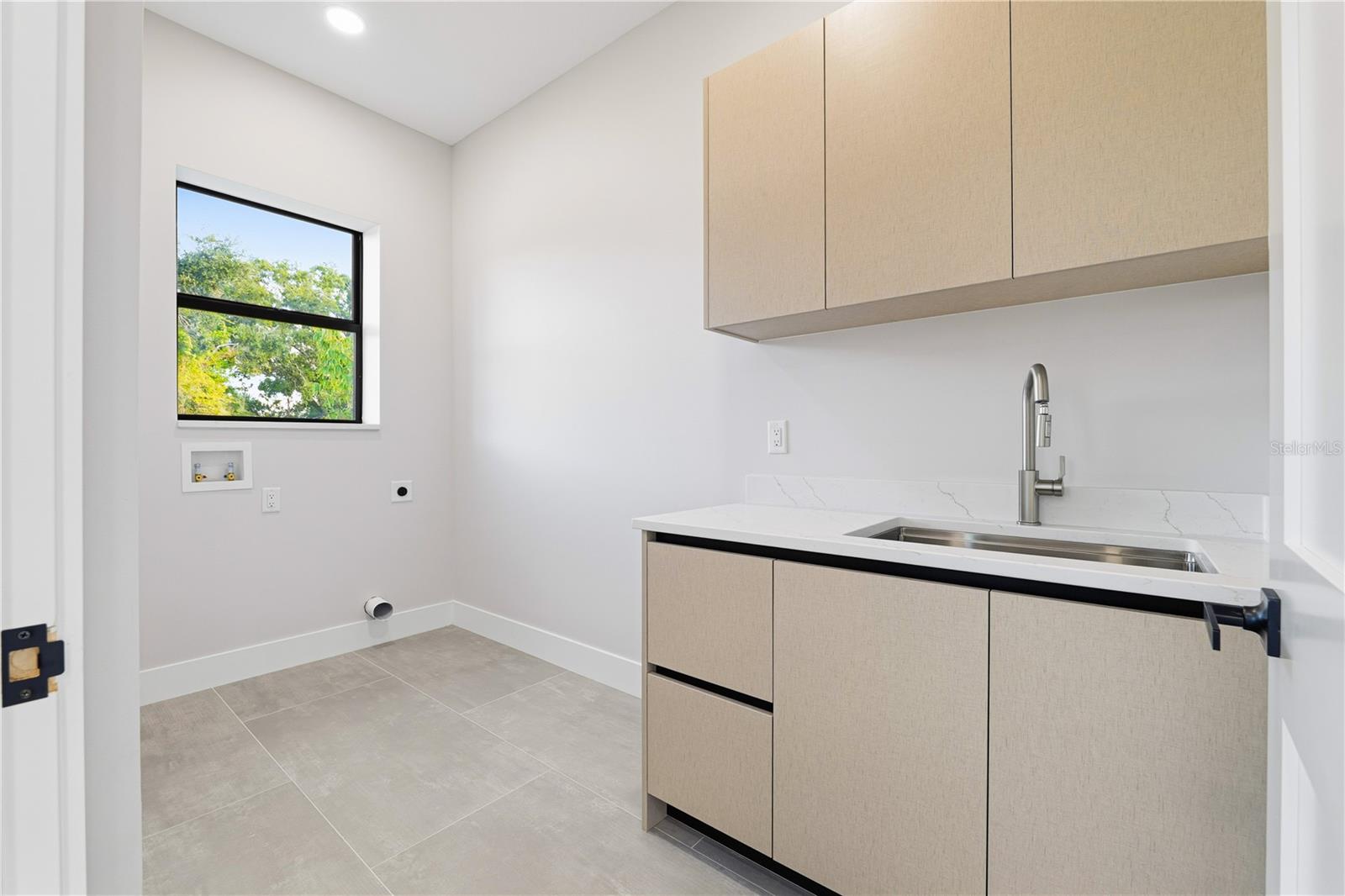 JUNGLE TERRACE SEC D - Residential