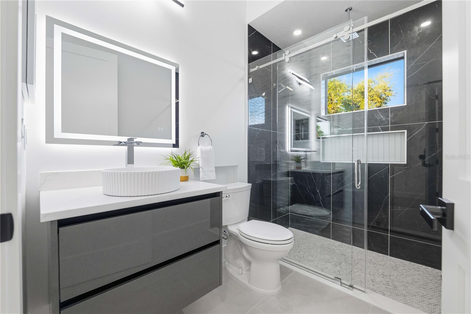 JUNGLE TERRACE SEC D - Residential