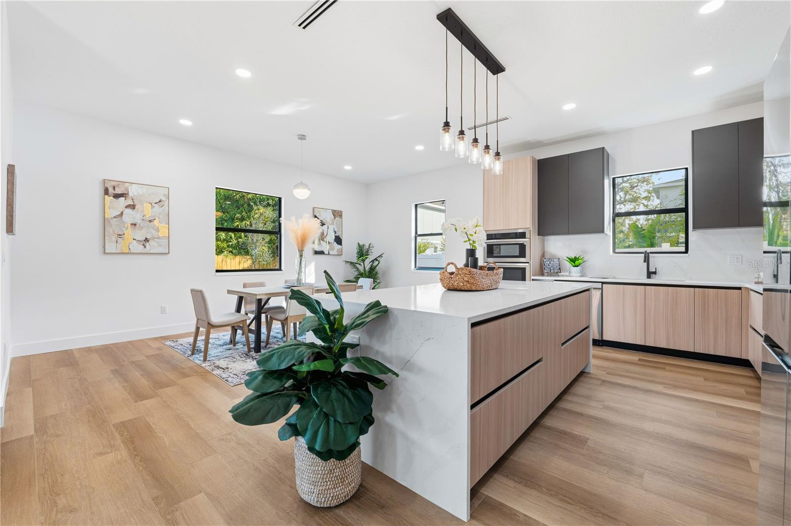 JUNGLE TERRACE SEC D - Residential