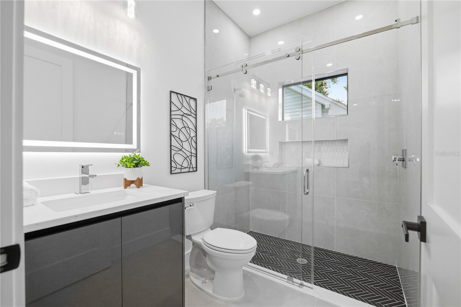 JUNGLE TERRACE SEC D - Residential