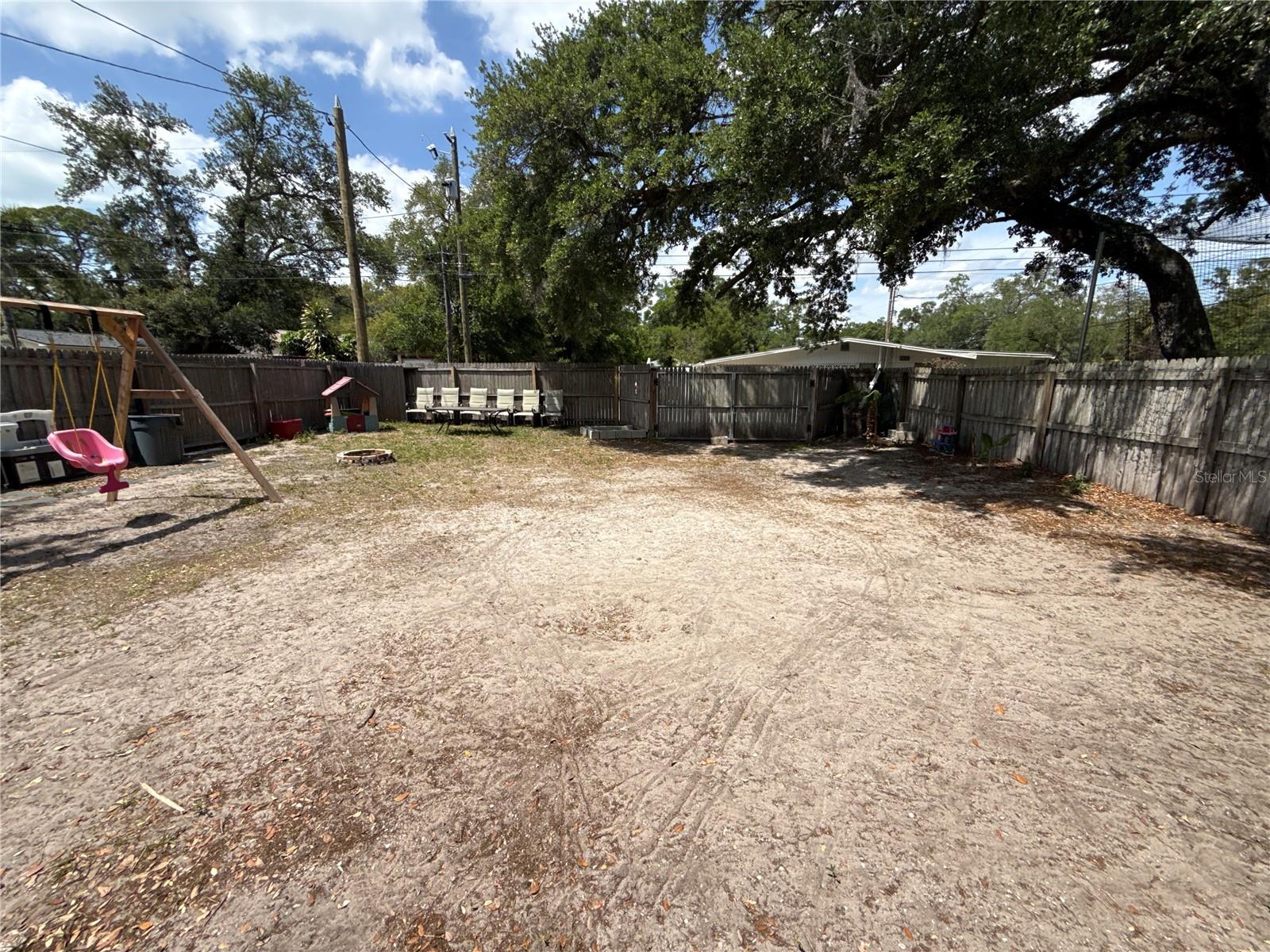 ROOSEVELT GROVES - Residential