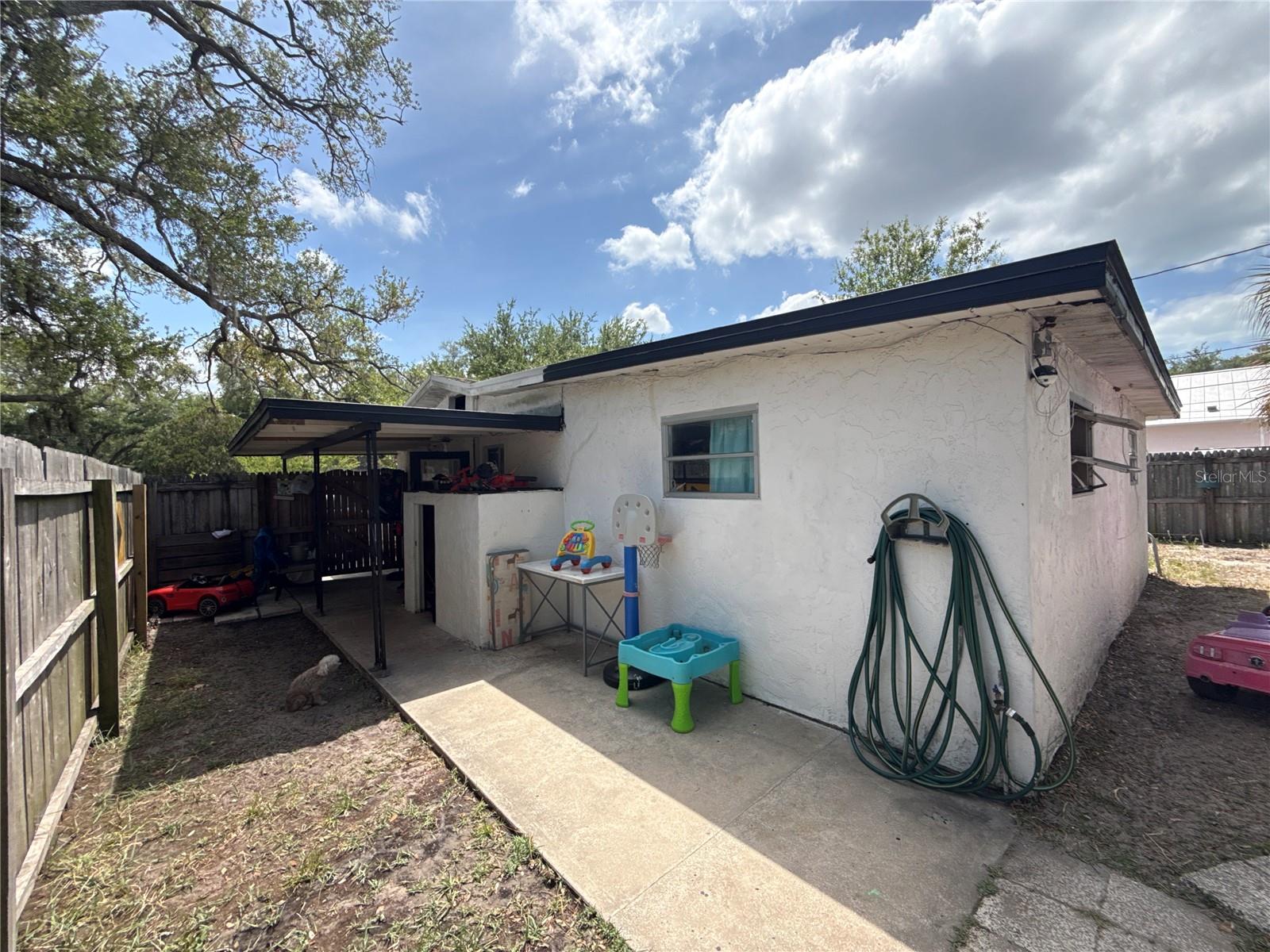 ROOSEVELT GROVES - Residential