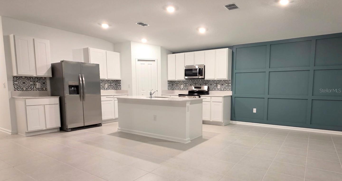 INTEGRATED LPGA PH B - Residential Lease