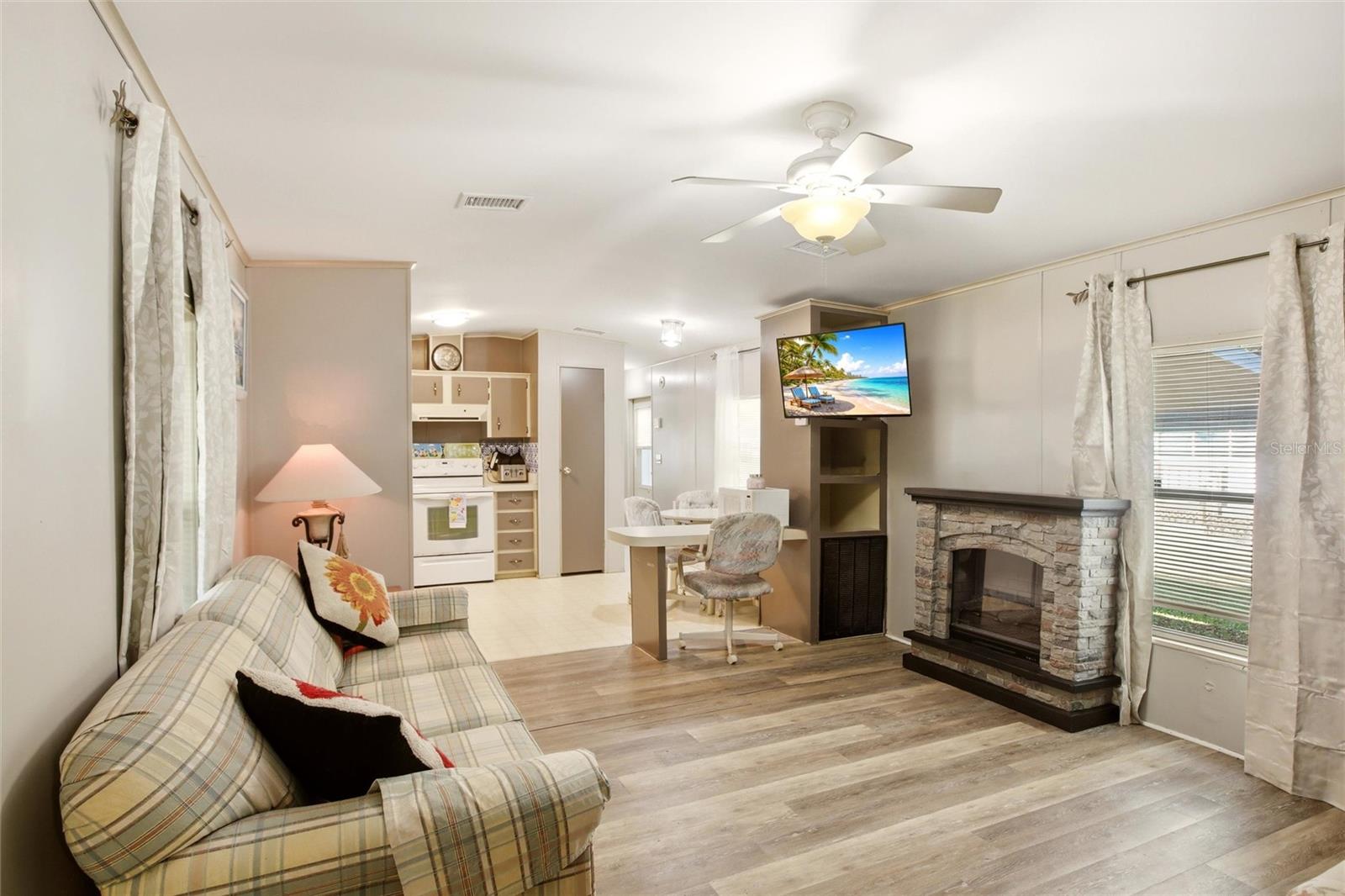 TIOTIE BEACH ESTATES - Residential