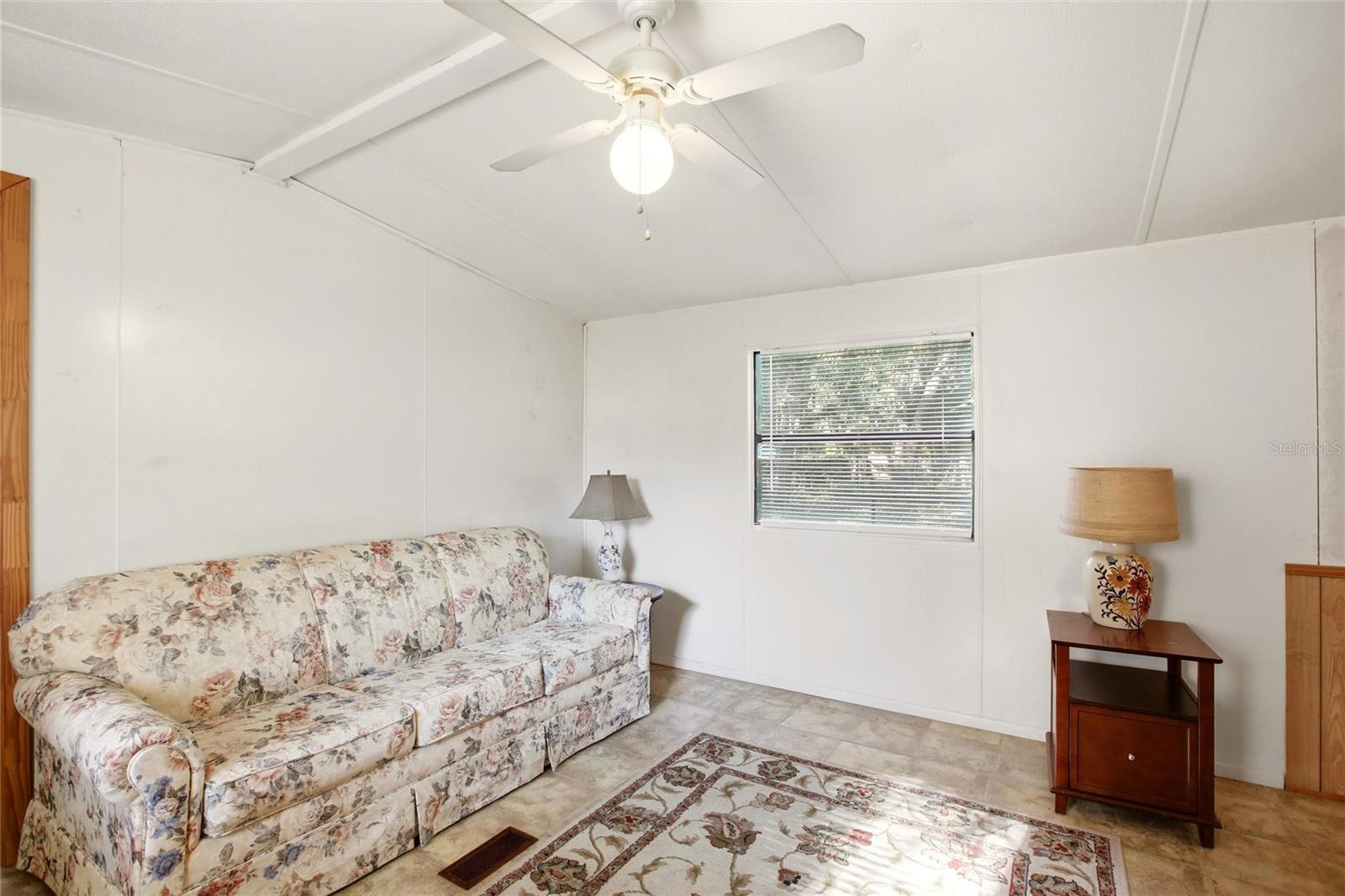 TIOTIE BEACH ESTATES - Residential