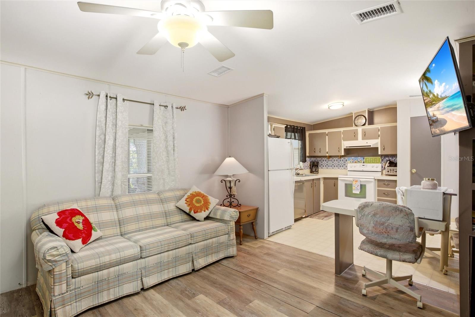 TIOTIE BEACH ESTATES - Residential
