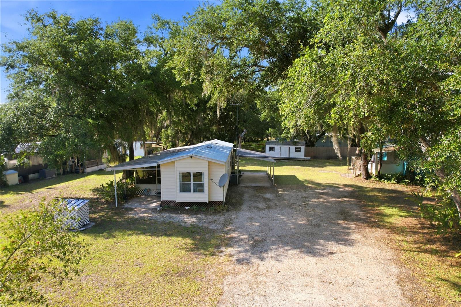 TIOTIE BEACH ESTATES - Residential